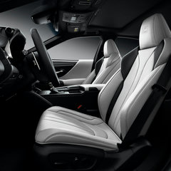 2021_Lexus_ES_Black_Line_SE_003