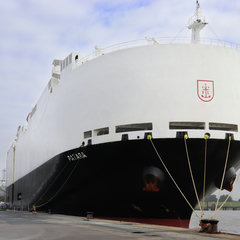 Fuel from waste: Volkswagen powers car freighters with used oil