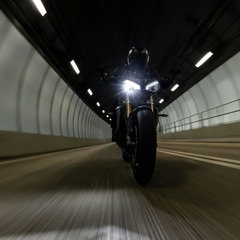 2021-Triumph-Speed-Triple-1200RS-3 BM