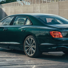 2022 Bentley Flying Spur Hybrid