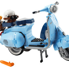 2022 Lego Vespa 125 – 1