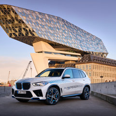 On Location BMW iX5 Hydrogen Antwerp