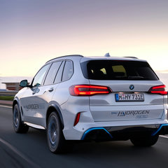 On Location BMW iX5 Hydrogen Antwerp