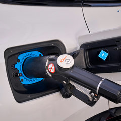 On Location BMW iX5 Hydrogen Antwerp