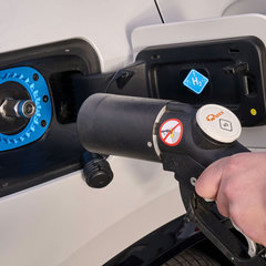 On Location BMW iX5 Hydrogen Antwerp