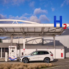 On Location BMW iX5 Hydrogen Antwerp