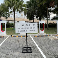 Tesla Supercharger Sunway Pyramid-4