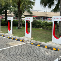Tesla Supercharger Sunway Pyramid-5