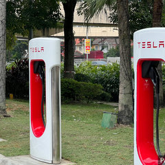 Tesla Supercharger Sunway Pyramid-9