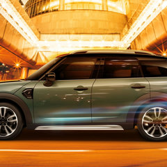 MINI-Countryman-with-Exclusive-John-Cooper-Works-Trim-02a BM