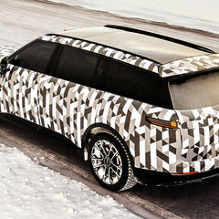 Lynk & Co L946 teaser-6