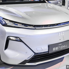 2025_Auto_China_Shanghai_Geely_Starship_7_EMi-5