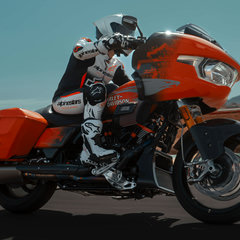 202502-101169-fltrxrrse-riding-09966-jk