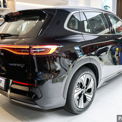 2025-Proton-eMas7-New-Variant-Exterior-Obsidian-Black-2