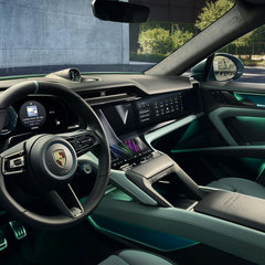Porsche Cayenne S Electric 10