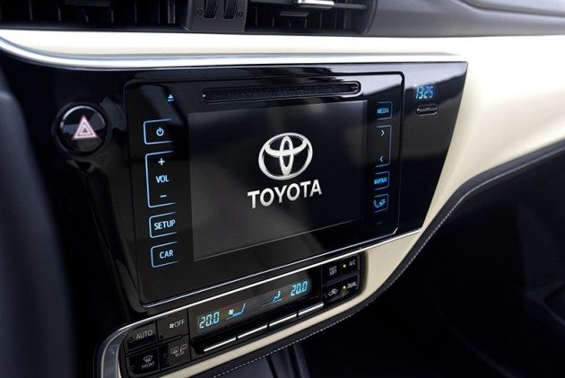 2017-Toyota-Corolla-facelift-8-1