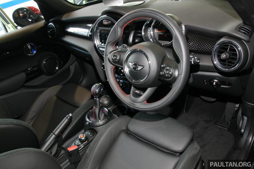 只有20辆，来欣赏MINI JCW Pro在展示间的实车照图辑！ 2163