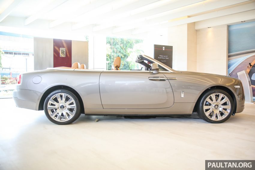 双门敞篷车Rolls Royce Dawn，最少400万的移动别墅！ 530