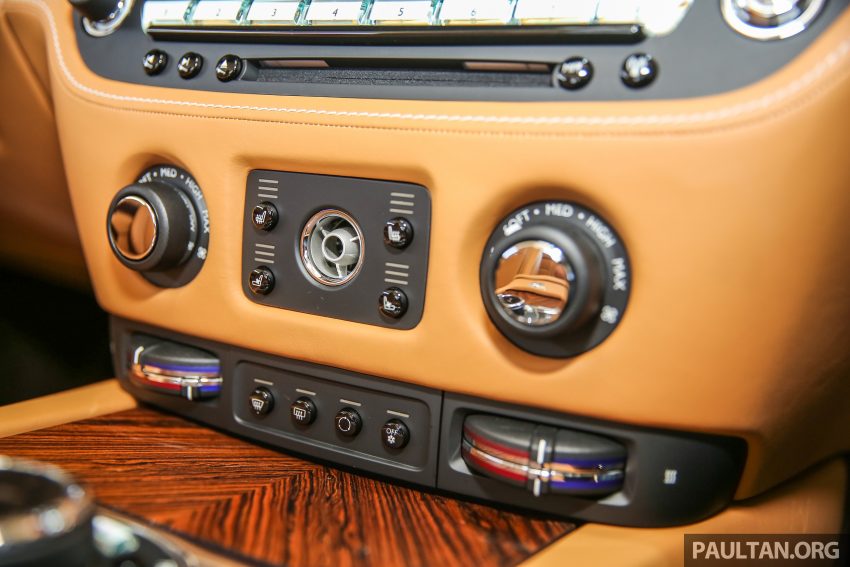 双门敞篷车Rolls Royce Dawn，最少400万的移动别墅！ 560