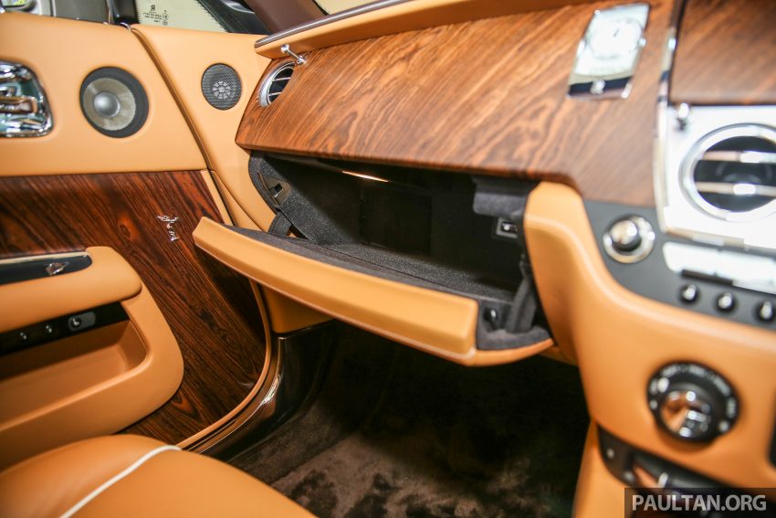 双门敞篷车Rolls Royce Dawn，最少400万的移动别墅！ 563