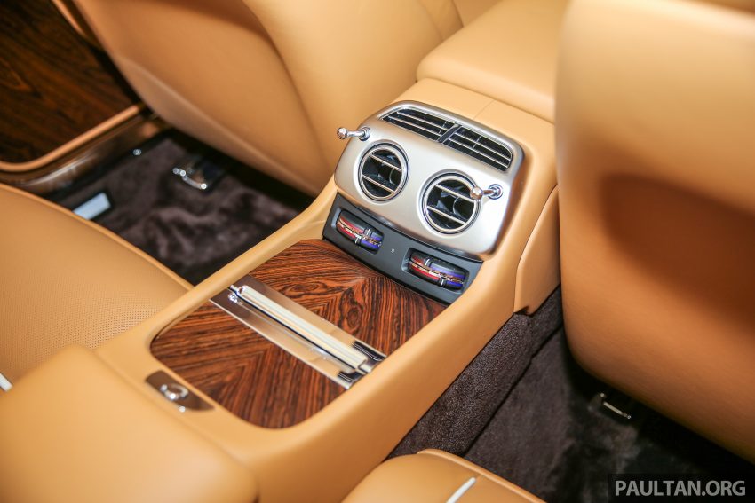 双门敞篷车Rolls Royce Dawn，最少400万的移动别墅！ 578