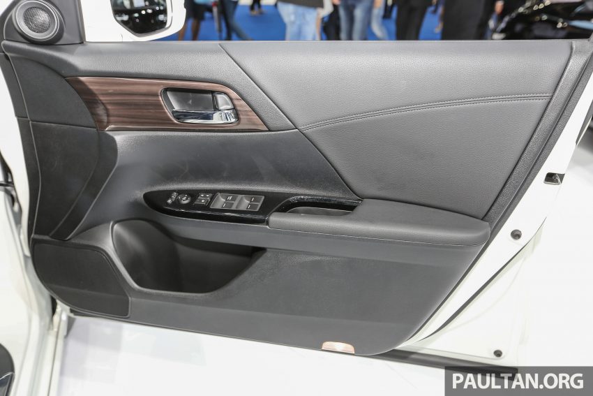 Honda Accord小改款即将上市，即日起可前往进行订购。 2473