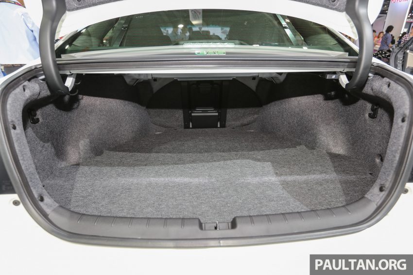 Honda Accord小改款即将上市，即日起可前往进行订购。 2479