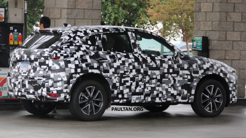 全新Mazda CX-5，被拍到在美国洛杉矶进行公路测试。 3504