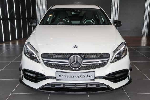 Mercedes_A45-1-1