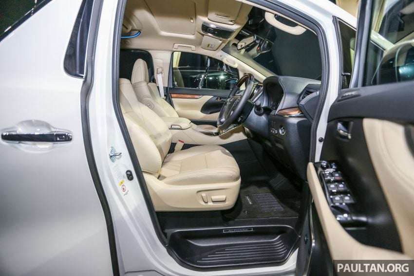 Toyota Vellfire与Alphard外观、内装、配备与动力差异。 3085