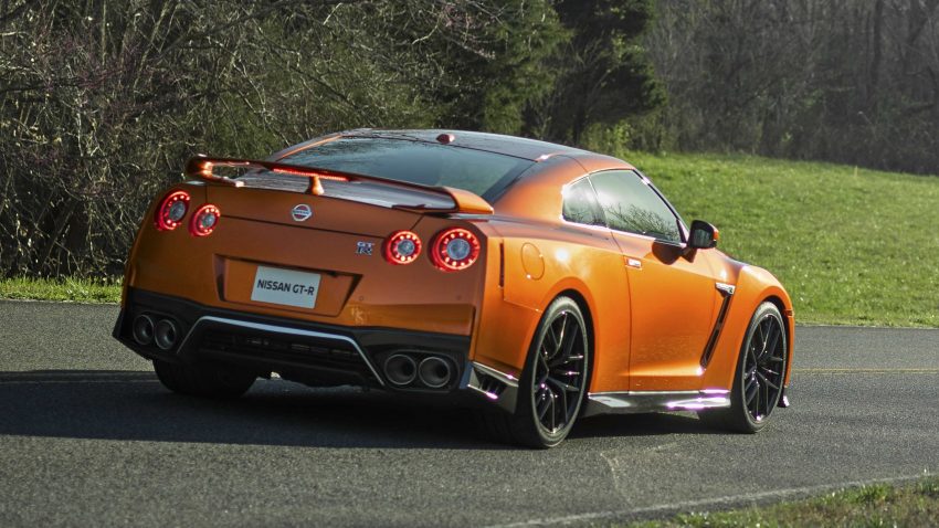 Nissan GT-R Track Edition面市，定位比普通版战神更高！ 7985