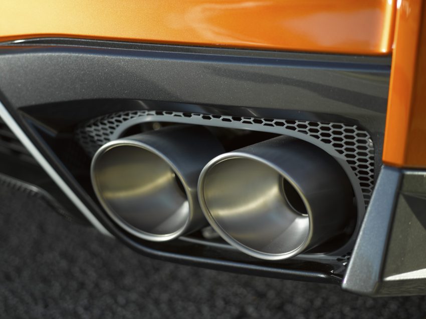Nissan GT-R Track Edition面市，定位比普通版战神更高！ 7979