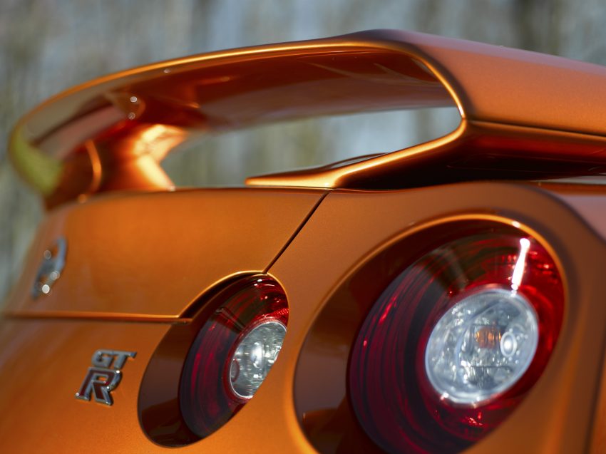 Nissan GT-R Track Edition面市，定位比普通版战神更高！ 7983