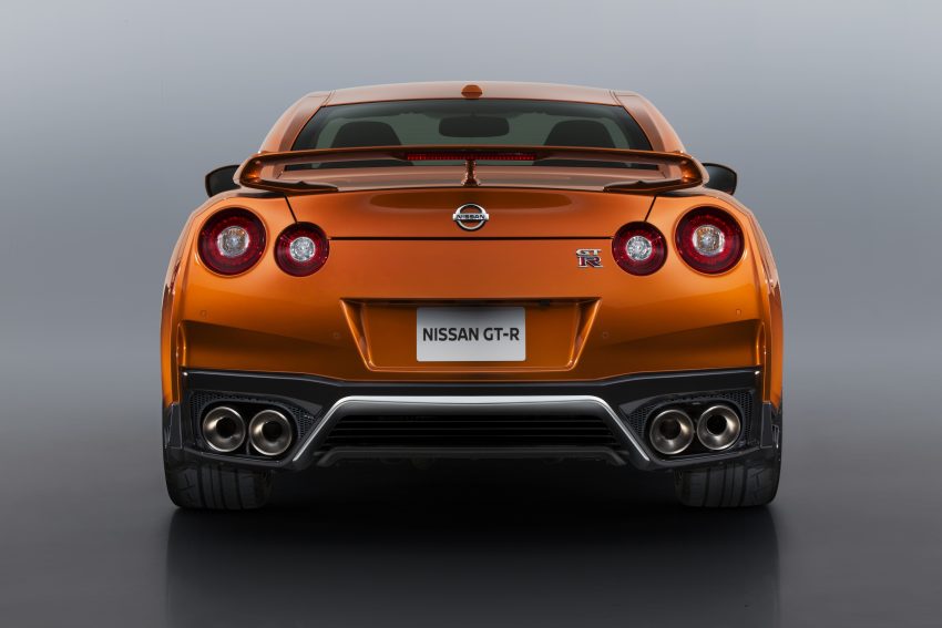 Nissan GT-R Track Edition面市，定位比普通版战神更高！ 7989