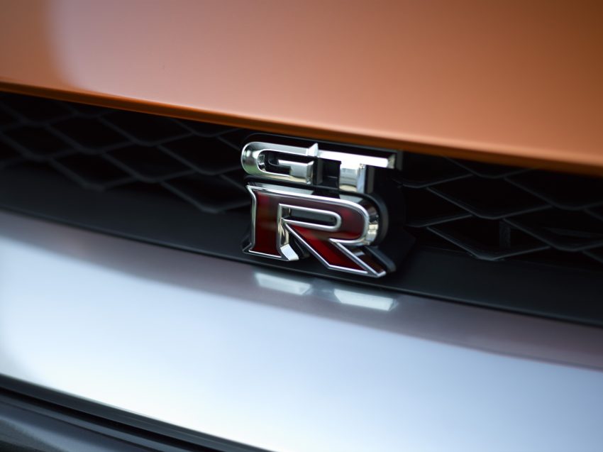 Nissan GT-R Track Edition面市，定位比普通版战神更高！ 7982