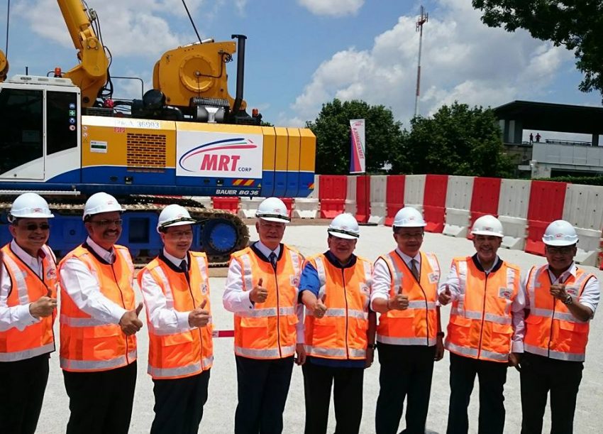 首相推介连接Sungai Buloh-Serdang-Putrajaya的MRT路线工程，全程路线工程造价320亿令吉，预计2022年完工。 7163