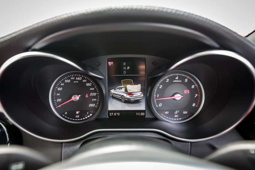 Mercedes-Benz SLC小改与C-Class Cabriolet本地面市！ 8452