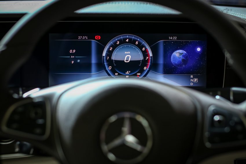 Mercedes-Benz E 250 Avantgarde 与 E 250 Exclusive本地上市和开始接受订购，价格分别为RM421k和RM426k！ 6584
