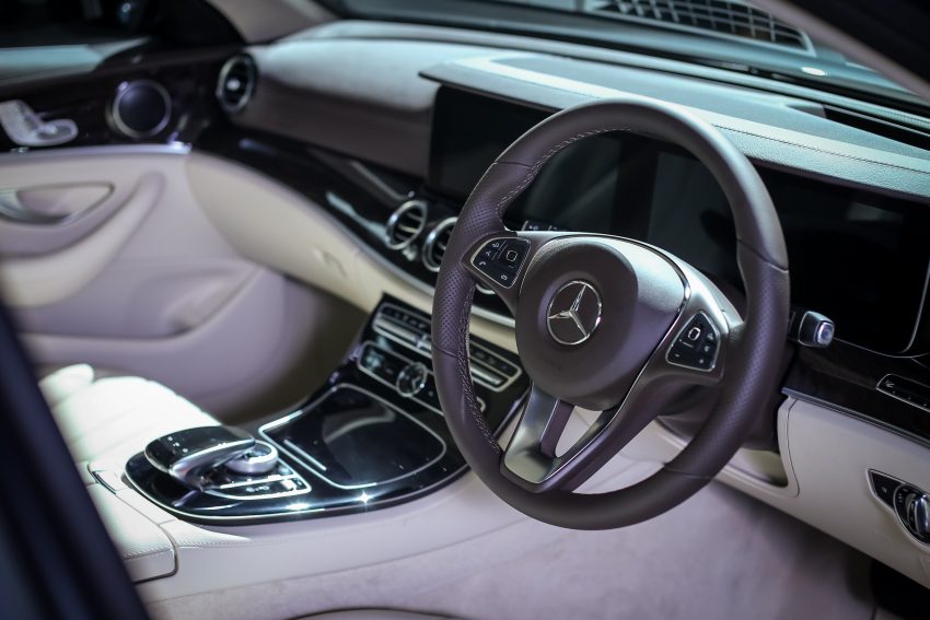 Mercedes-Benz E 250 Avantgarde 与 E 250 Exclusive本地上市和开始接受订购，价格分别为RM421k和RM426k！ 6569