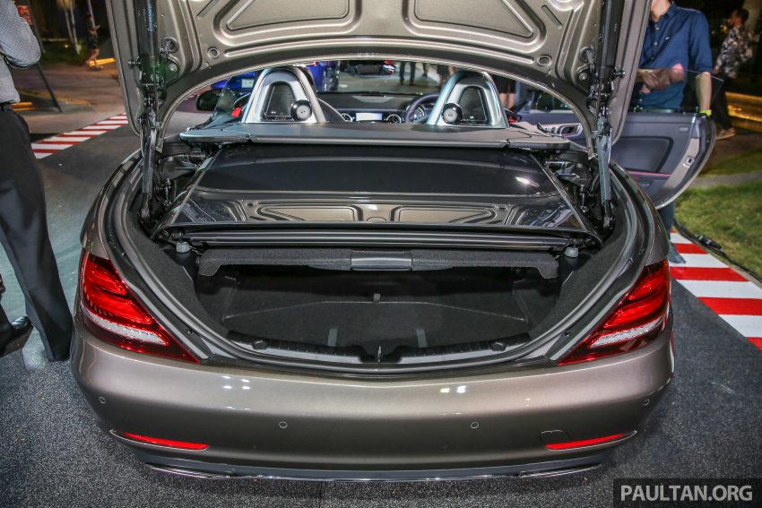 Mercedes-Benz SLC小改与C-Class Cabriolet本地面市！ 8674