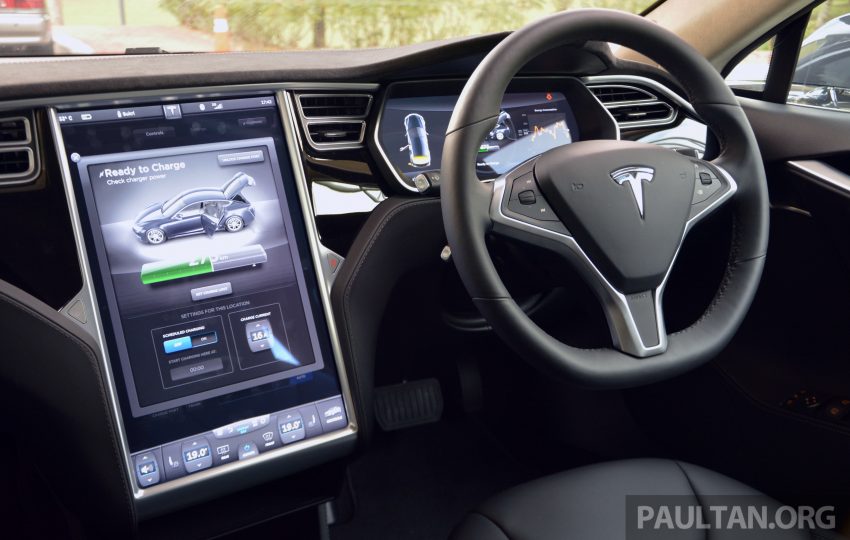 Tesla推出更新版自动驾驶系统，声称更可靠与更安全！ 7035