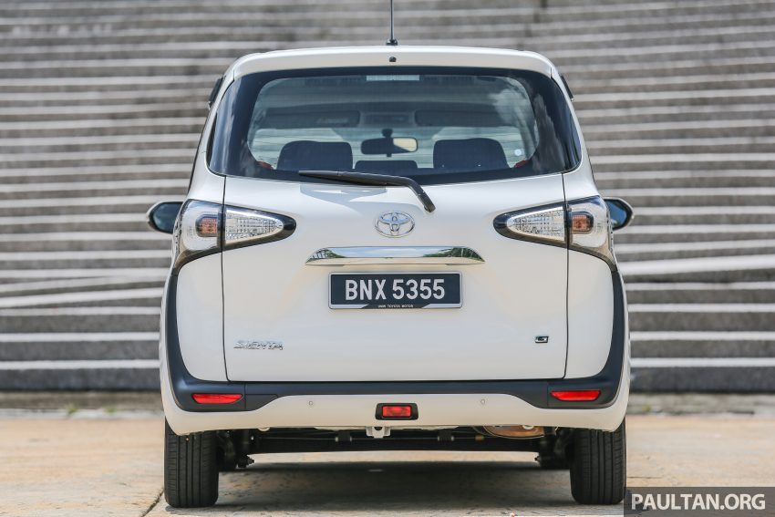 新车图集：7人座MPV Toyota Sienta G，家庭入门之选。 6126