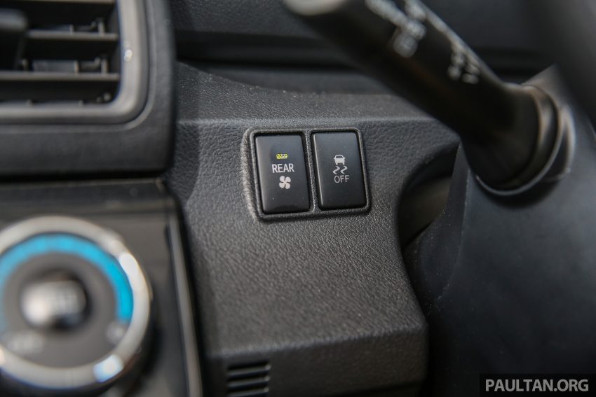 新车图集：7人座MPV Toyota Sienta G，家庭入门之选。 6152