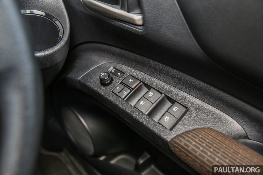 新车图集：7人座MPV Toyota Sienta G，家庭入门之选。 6154