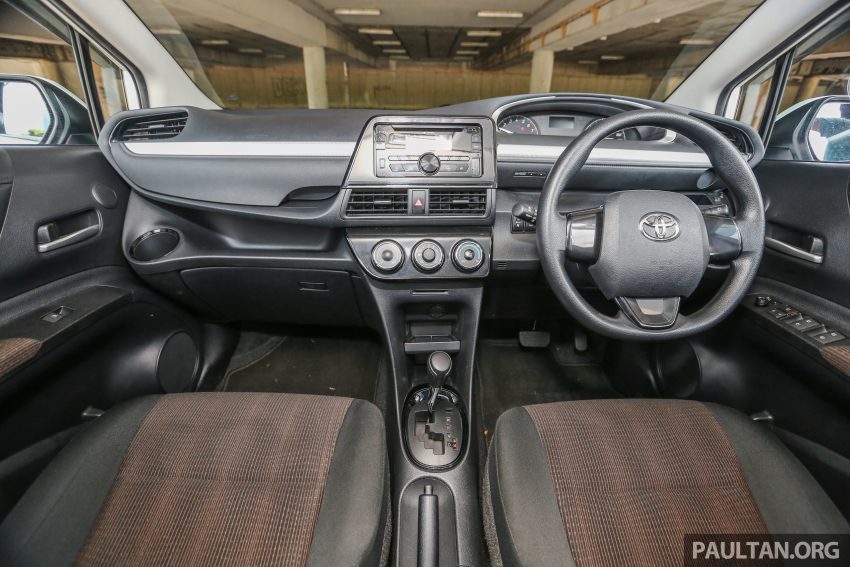 新车图集：7人座MPV Toyota Sienta G，家庭入门之选。 6166