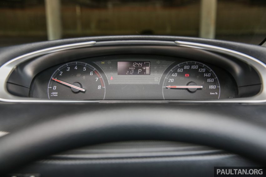 新车图集：7人座MPV Toyota Sienta G，家庭入门之选。 6143