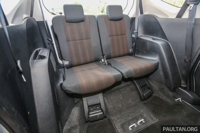 新车图集：7人座MPV Toyota Sienta G，家庭入门之选。 6174