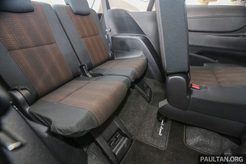 新车图集：7人座MPV Toyota Sienta G，家庭入门之选。 6176