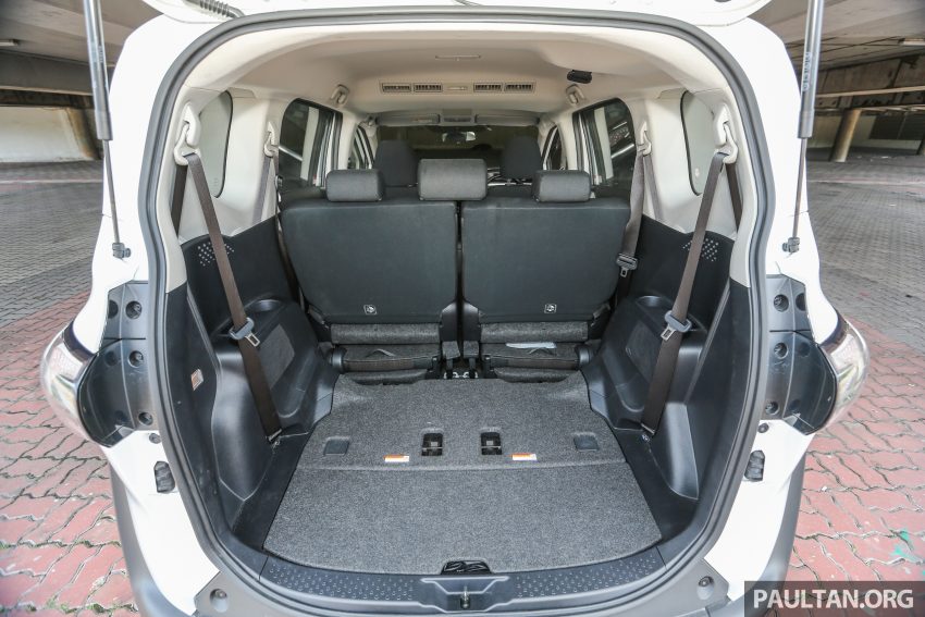 新车图集：7人座MPV Toyota Sienta G，家庭入门之选。 6181
