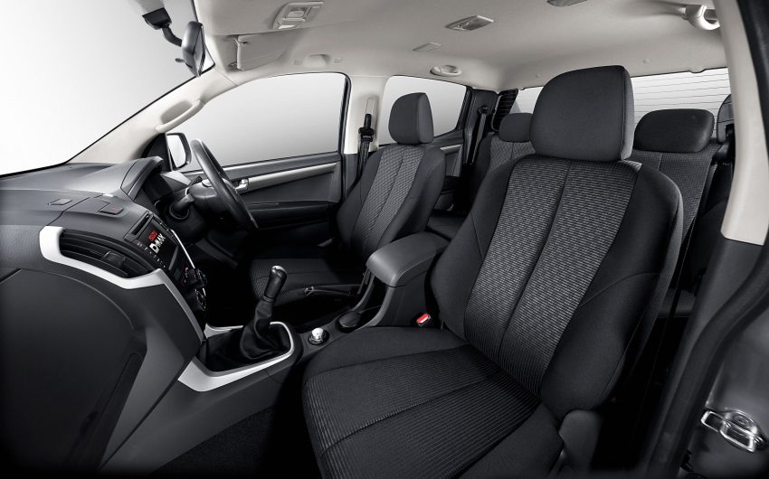 Isuzu D-MAX 小改款上市，八个等级，价格从RM83k起。 11033